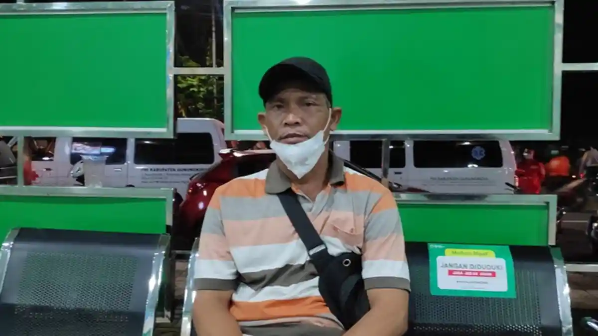 Mulyadi Kehilangan 7 Anggota Keluarga dalam Kecelakaan Bus di Imogiri : Semua Kehendak Allah