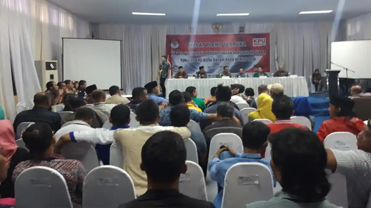 TERUNGKAP! Ternyata Ini Penyebab Penghitungan Suara di Sejumlah Kecamatan di Batam Lambat
