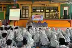 Binluh-Polsek-Mlonggo-di-SMAN-1-Mlonggo.jpg