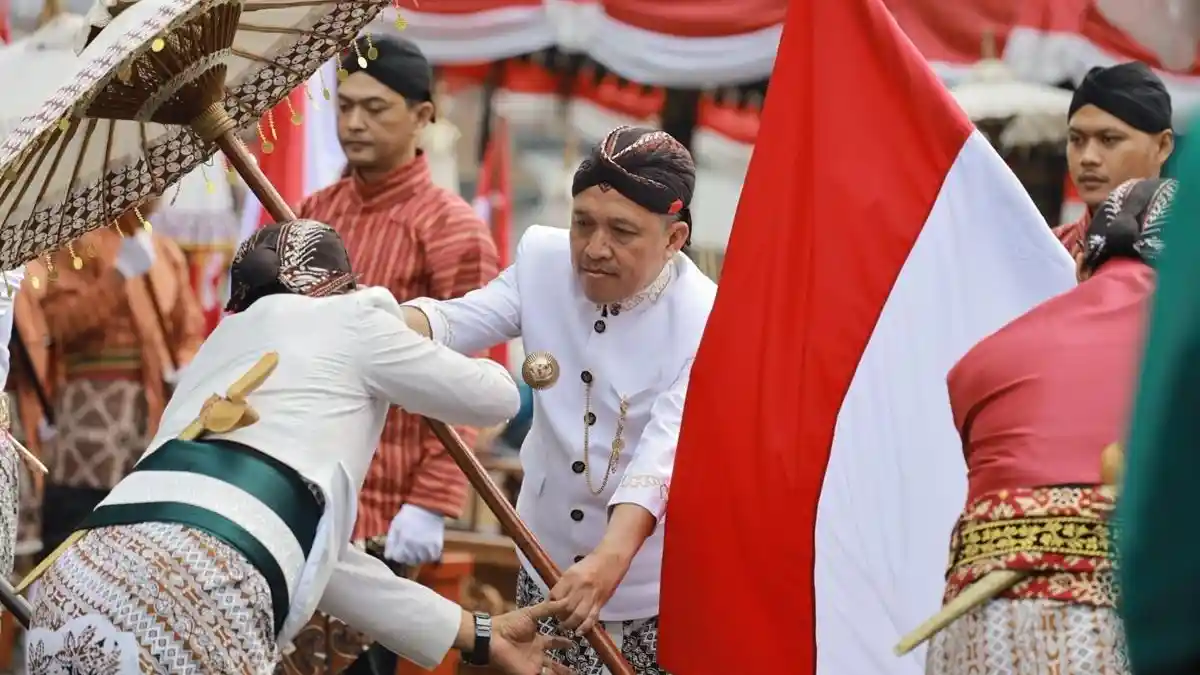 Kirab Panji dan Pusaka Tandai Rangkaian Awal Peringatan 200 Tahun Wonosobo