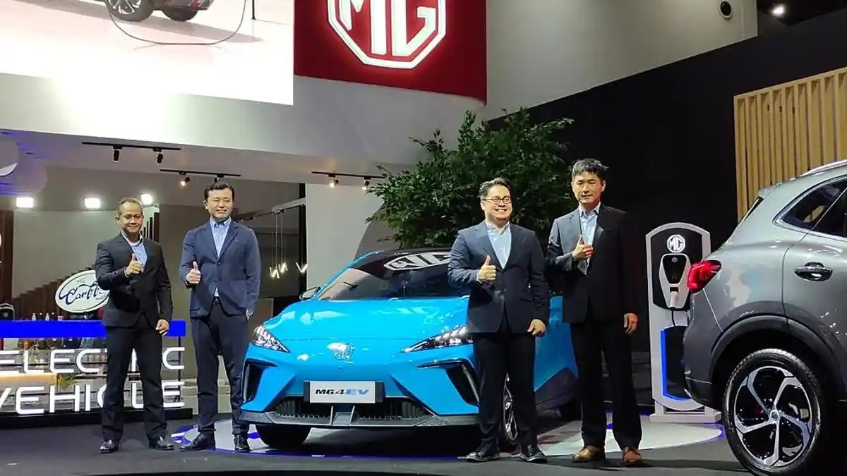 Hanya 100 Unit, MG Buka Pesanan Mobil Listrik MG4 EV di IIMS 2023