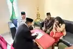 Viral-kisah-kakek-berusia-seabad-menikahi-wanita-27-tahun-di-Bulukumba.jpg