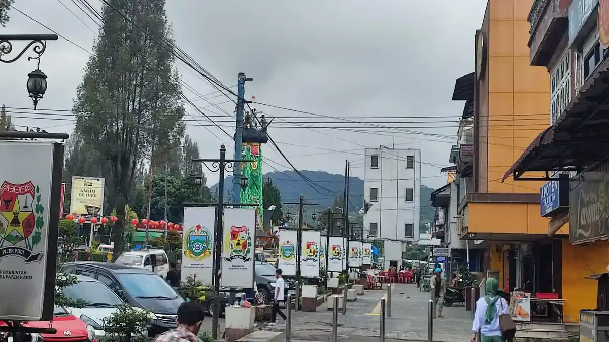 Kawasan Kuliner Jalan Veteran, Pilihan Lain Menikmati Sarapan di Berastagi