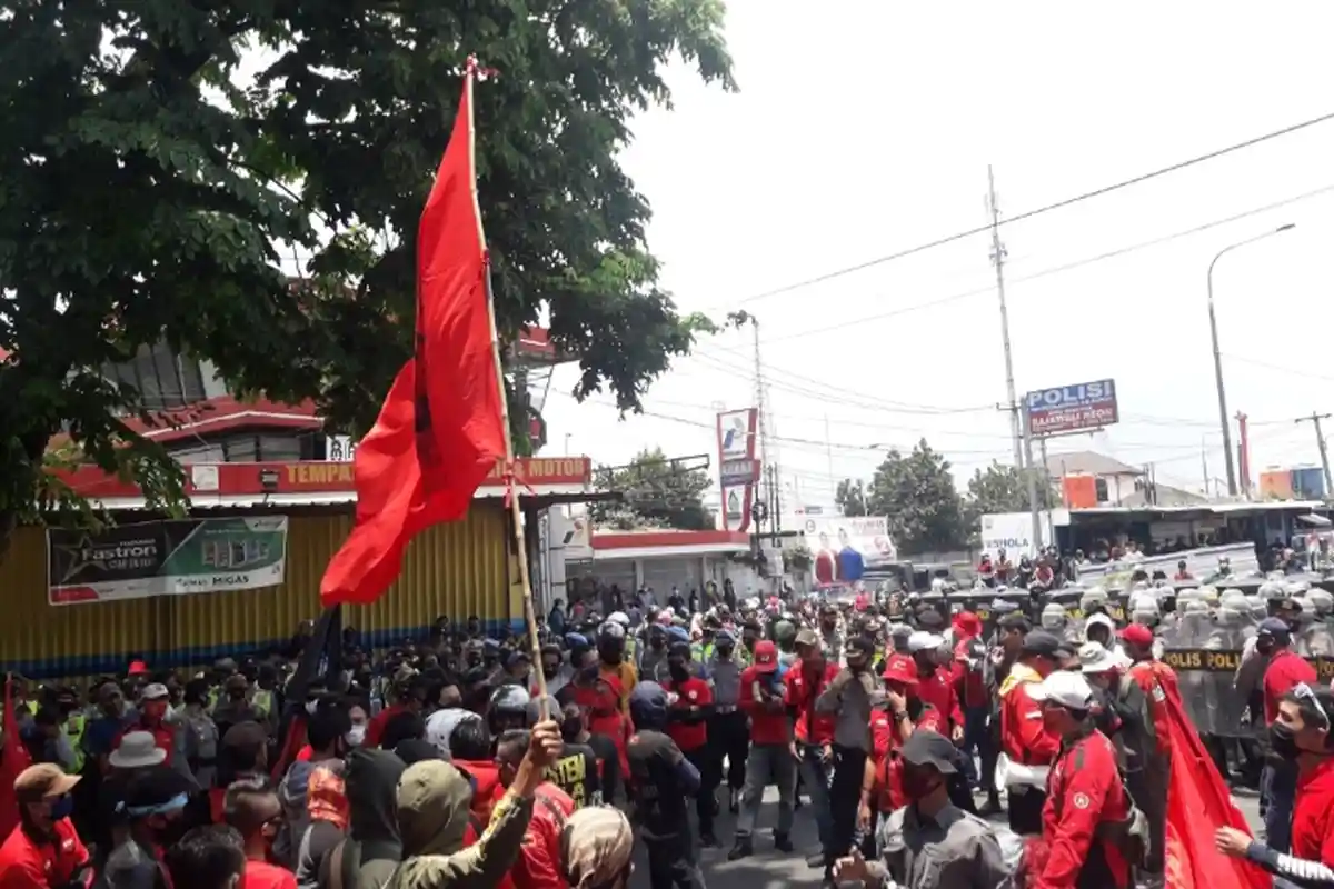 Kabar Buruk bagi Buruh, Setelah UU Cipta Kerja, Kini Muncul Keputusan Upah Minimum Tahun Depan Tetap