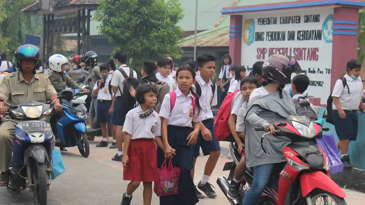 Kabut Asap Kian Parah, Libur Siswa Diperpanjang