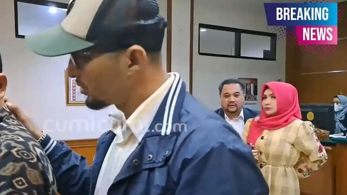 Resmi Bercerai dari Andre Irawan, Roro Fitria Tersenyum Dapatkan Hak Asuh Anak