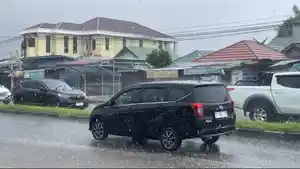 hujan-guyur-Sampit-Kabupaten-Kotawaringin-Timur.jpg