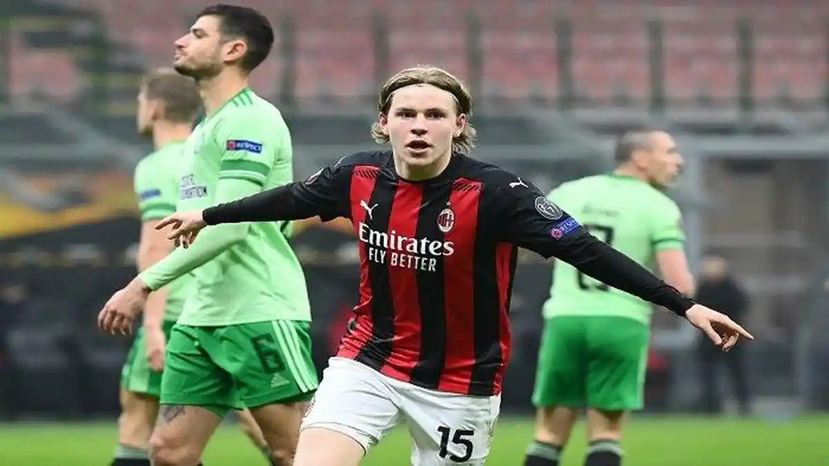 Penampilan Gemilang Jens Petter Hauge Panaskan Persaingan Starting XI AC Milan