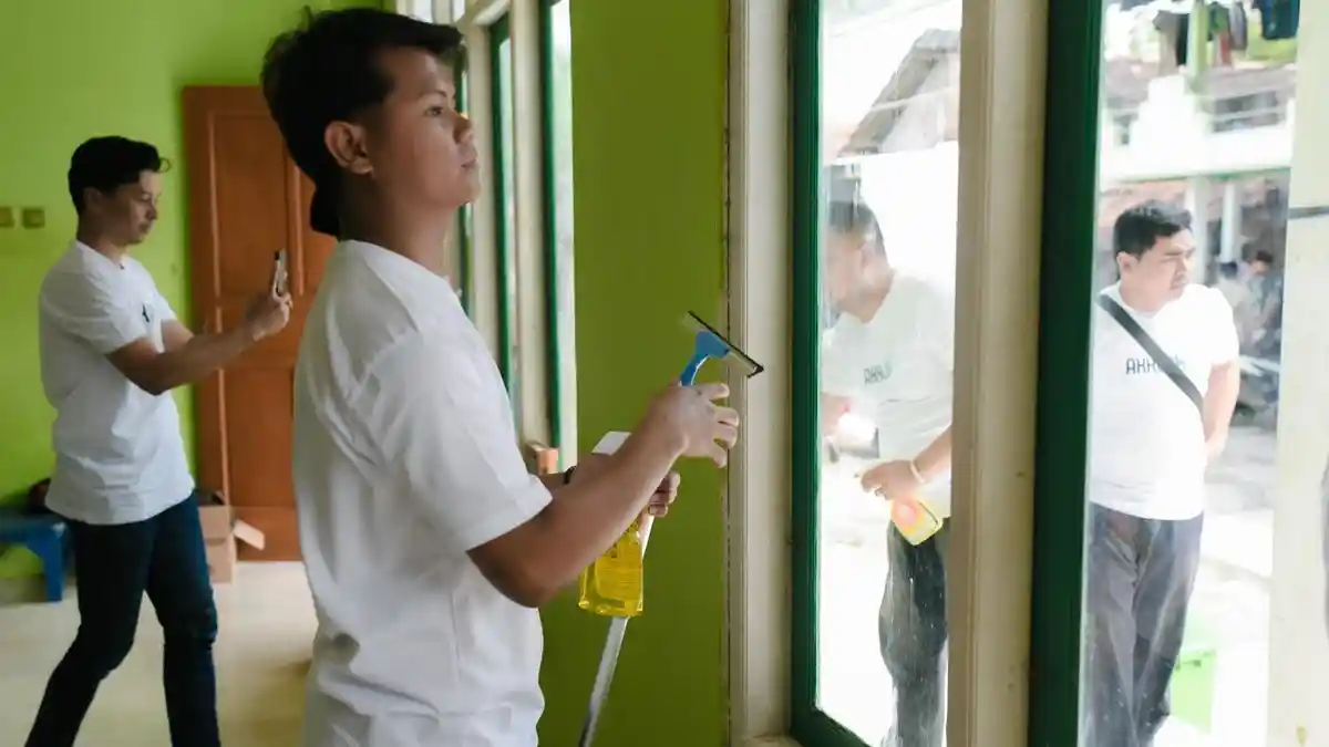 Mengenal Kegiatan Sobat Aksi Ramadan, Gerakan Bersih-bersih Ponpes di Bulan Suci