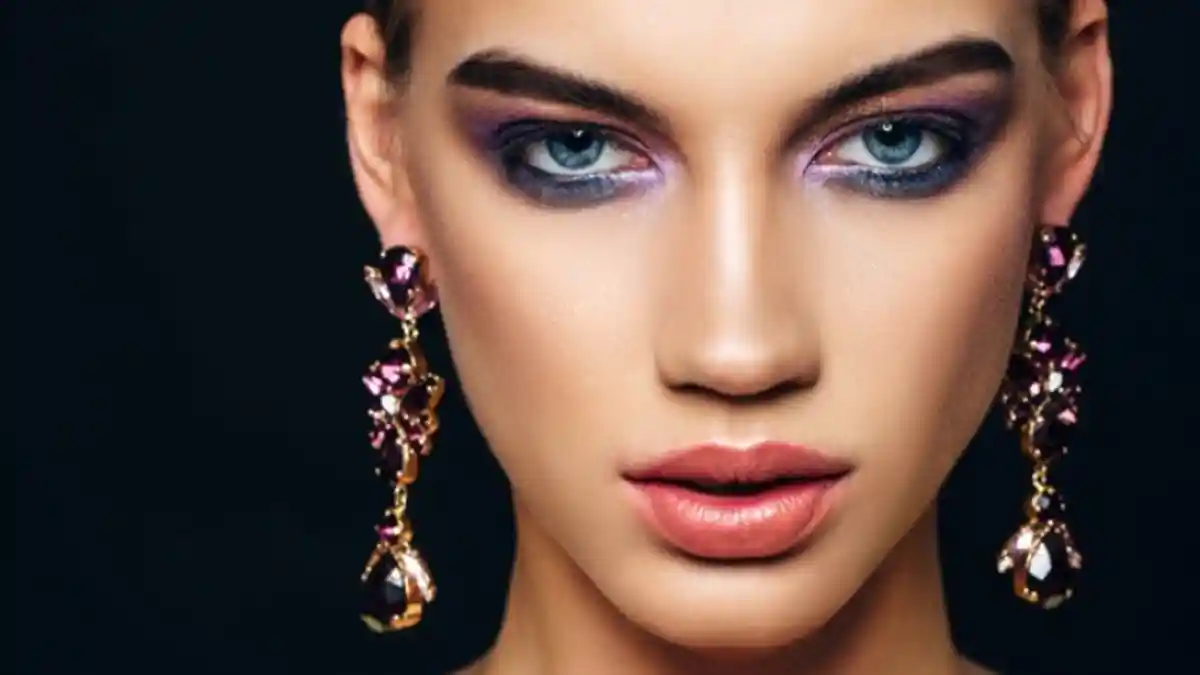 Tips Make-up Mudah untuk Pemilik Kulit Gelap, Jangan Lupa Gunakan Pelembab