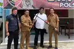 Kapolsek-Rupit-AKP-Dheny-Satrya-saat-menerima-2-senpira.jpg