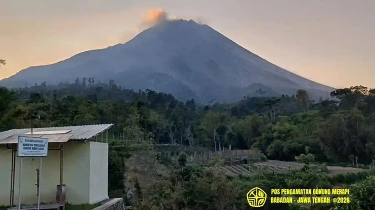 Pagi Ini, Merapi Luncurkan Dua Kali Guguran Lava