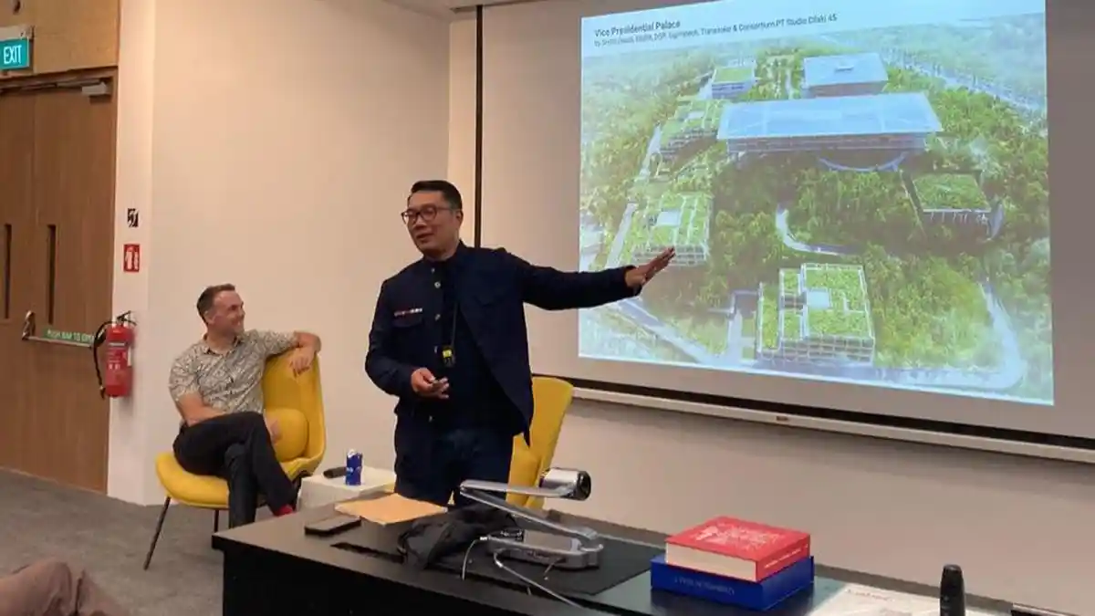 Ridwan Kamil Bicara Soal IKN di National University of Singapore