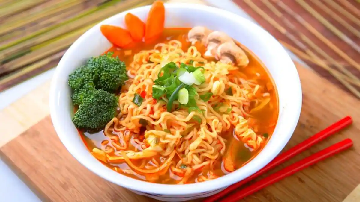 Bila Anda Sahur Pakai Mi Instan Supaya Praktis dan Kenyang, Ternyata Malah Buat Cepat Lapar