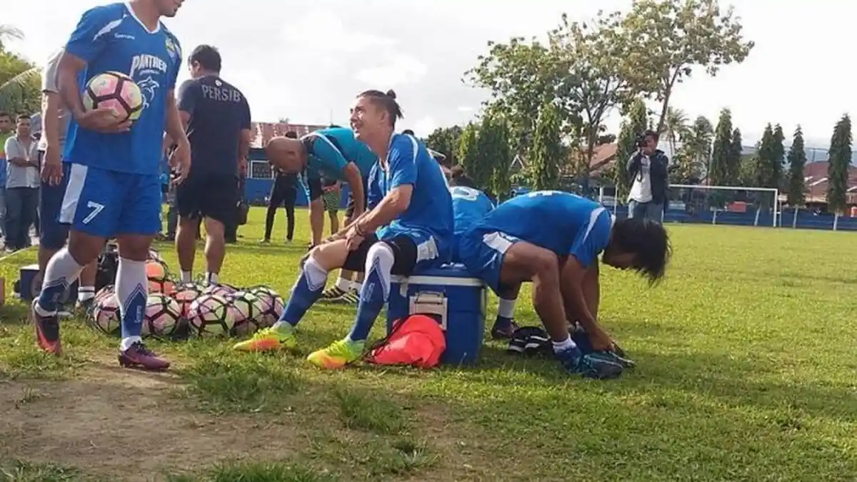 Belum Pulih Total, Kim dan Essien Latihan Terpisah