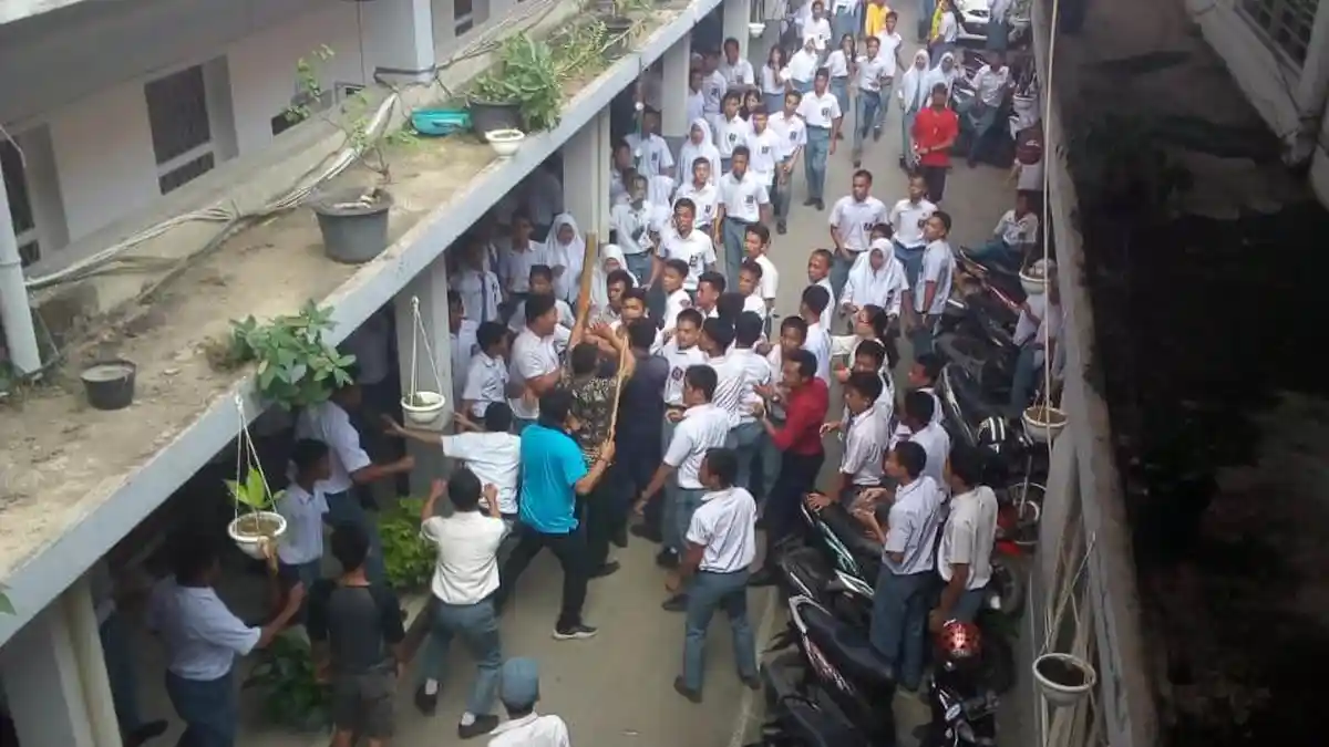 Pecah Bentrok Sesama Pelajar SMA Negeri 8 Medan, Guru: Saya Gak Tahu, I am Sorry