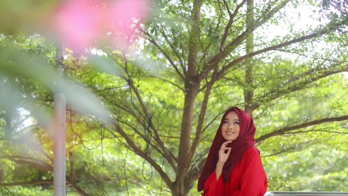 KISAH Queenera, Gadis Muda di Batam yang Geluti Aneka Bisnis dan Sewakan Gaun Pernikahan GRATIS