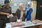 Kadis-ESDM-Jatim-Tersangka-Pungli-Izin-Tambang-Rp23-M-Tetap-Terima-Hak-Pensiun-Dinonaktifkan.jpg