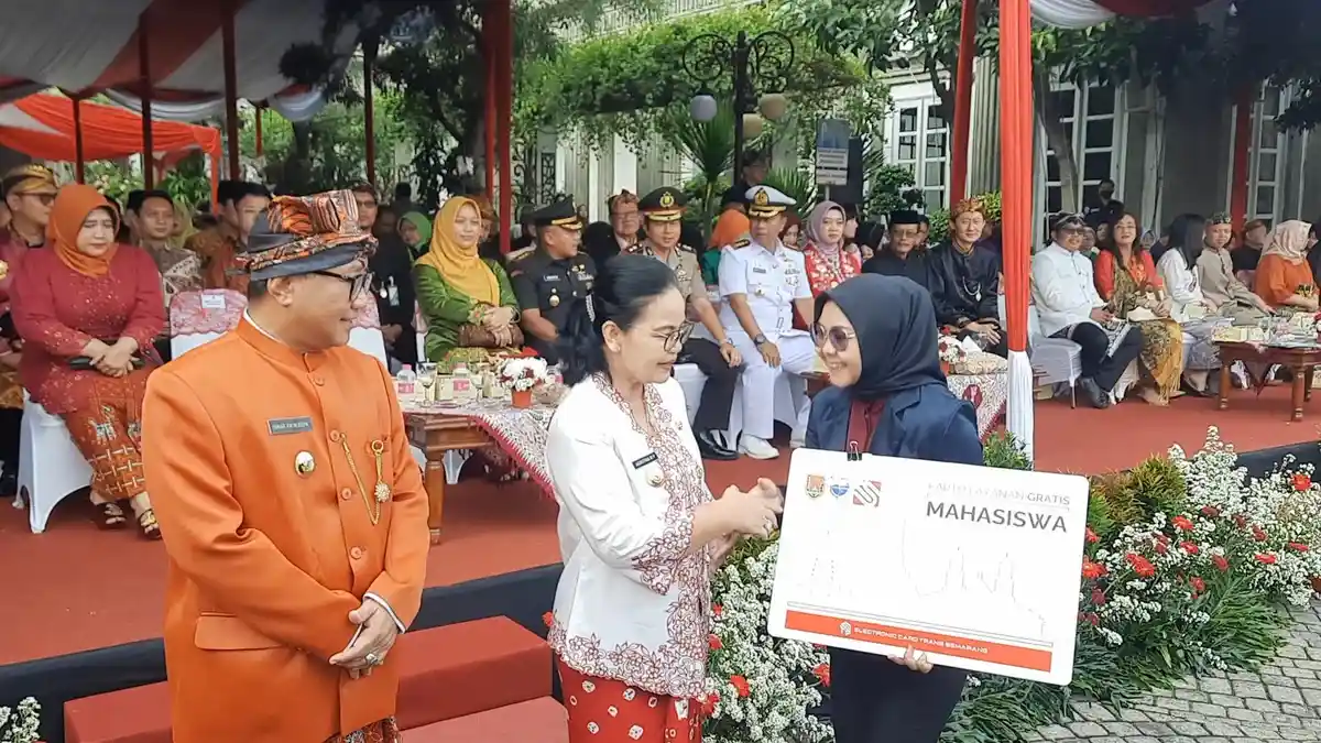 Pelajar dan Mahasiswa di Semarang Naik BRT Gratis, Berikut Cara Mendaftar dan Link nya
