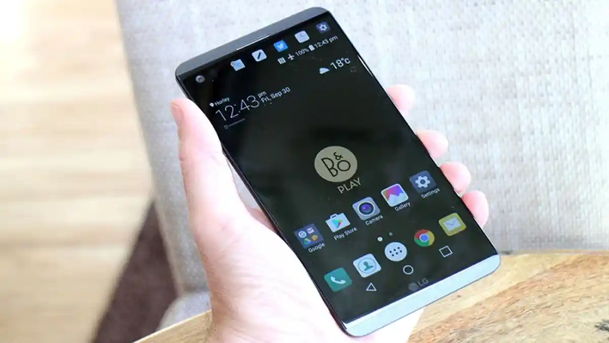 Harga Smartphone Buatan Korea Terbaik 2016 - Galaxy S7 Edge atau LG V20? Cek Harga 2 Primadona Ini