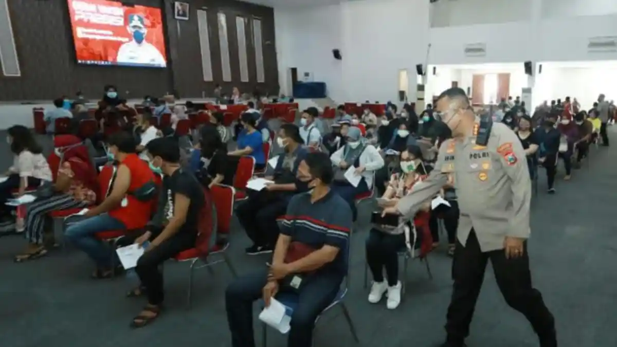 Daftar Lokasi Vaksinasi Covid-19 Gratis di Surabaya dan Sidoarjo Berikut Syarat dan Cara Daftarnya