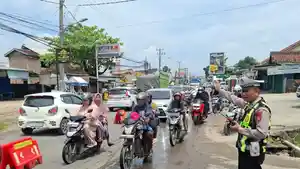 Jalinbar-padat-di-Pringsewu.jpg
