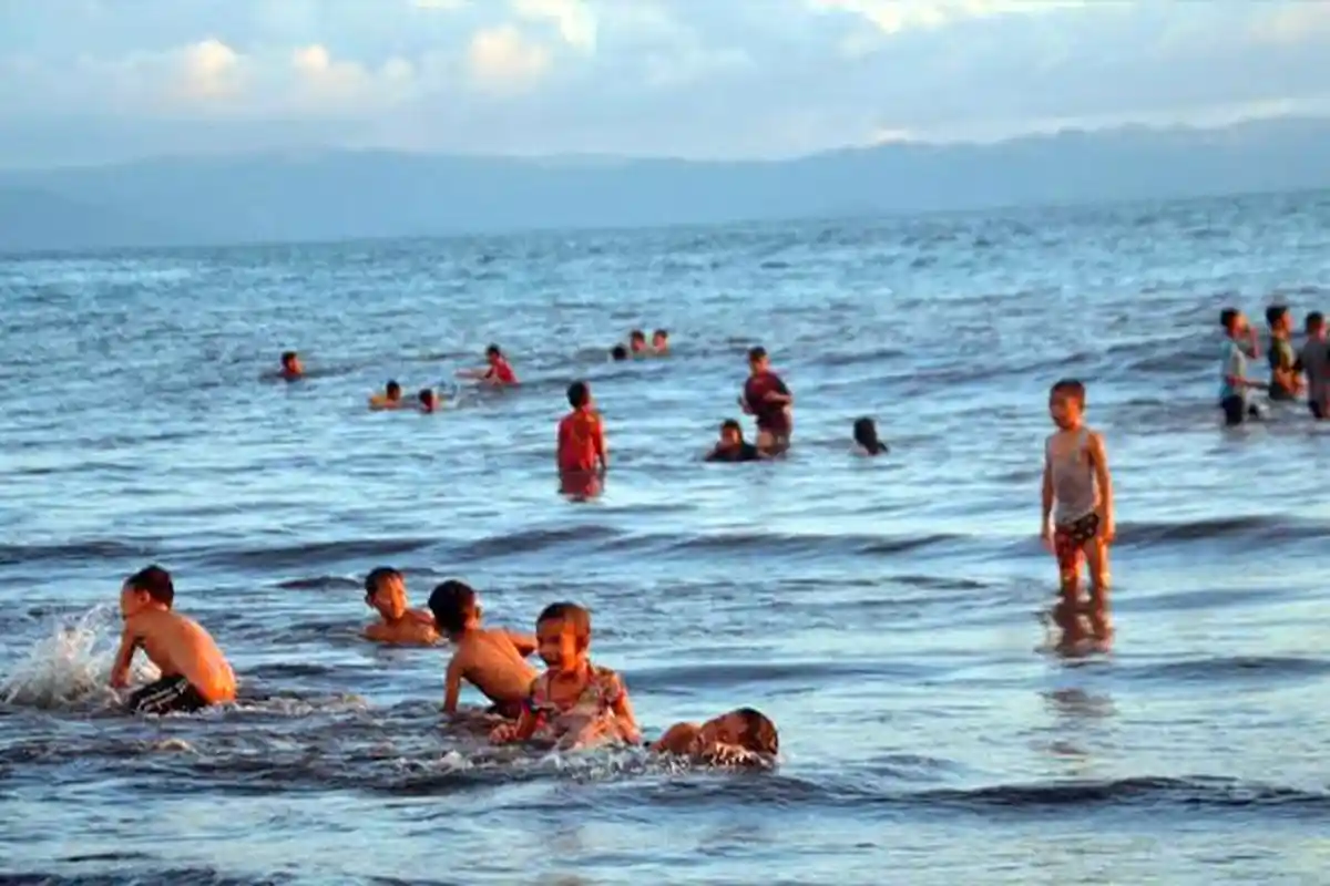 Tradisi Mandi Junub Massal di Lombok Barat Sambut Ramadhan 2023, Begini Maknanya