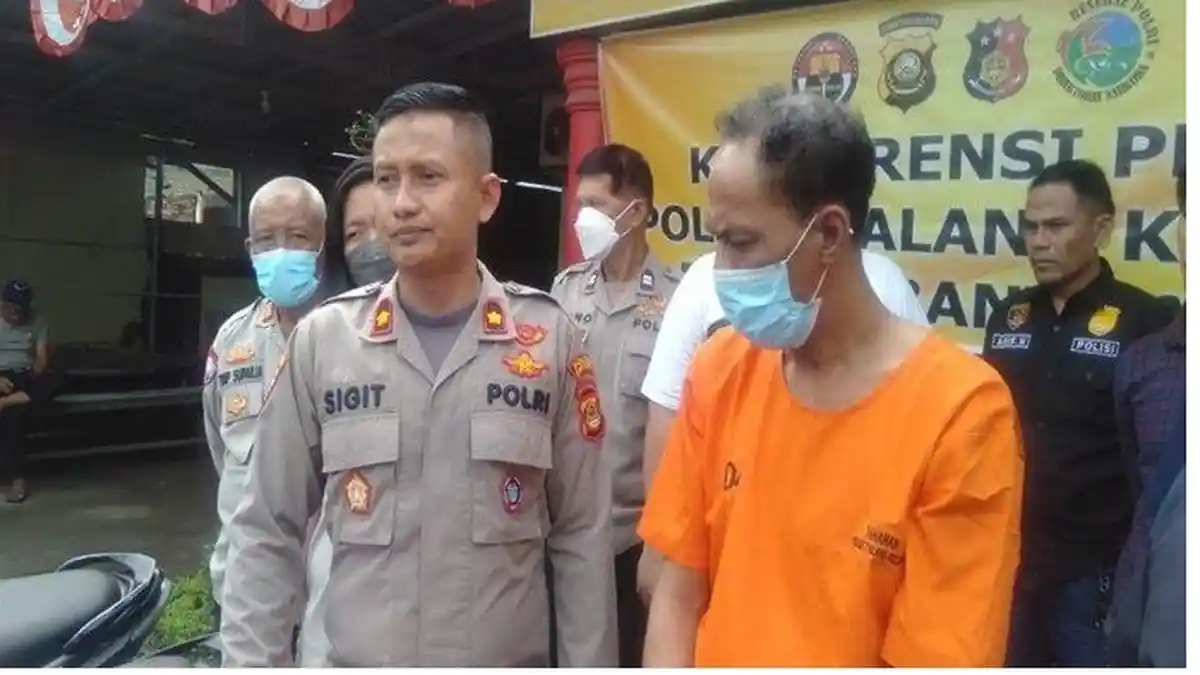 Hanya Karena Kesal Istri Kelima Pulang ke Rumah Ortu, Suami Beristri Enam Ini Nekat Tusuk Mertuanya