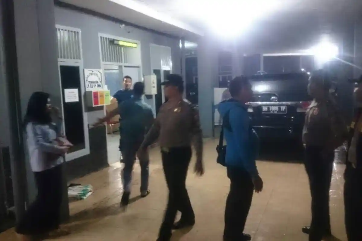 Tolong Kami, Napi Panik Panggilkan Brimob