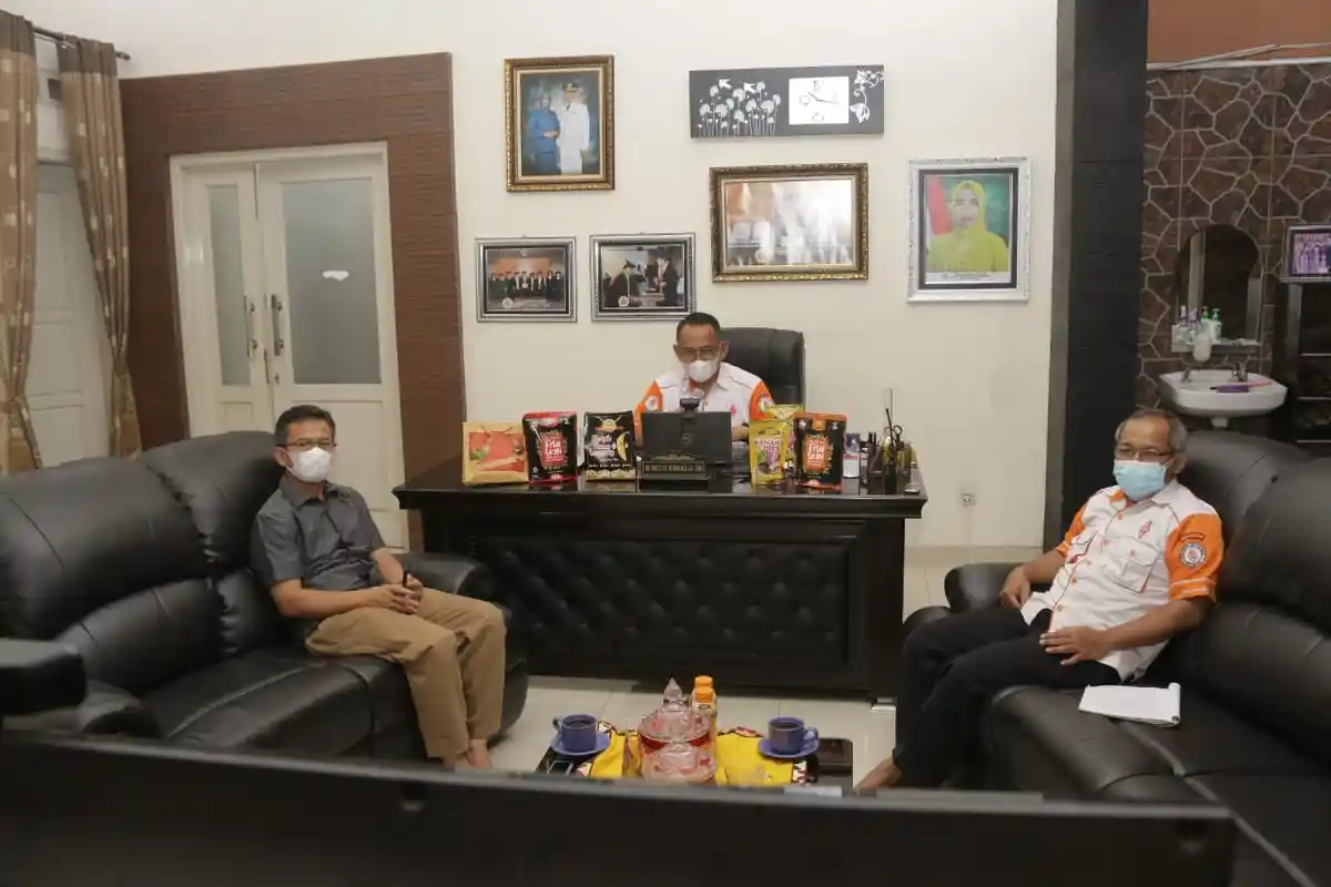 Wakil Bupati Pringsewu Ajak Cegah Hoaks dalam Webinar ORARI