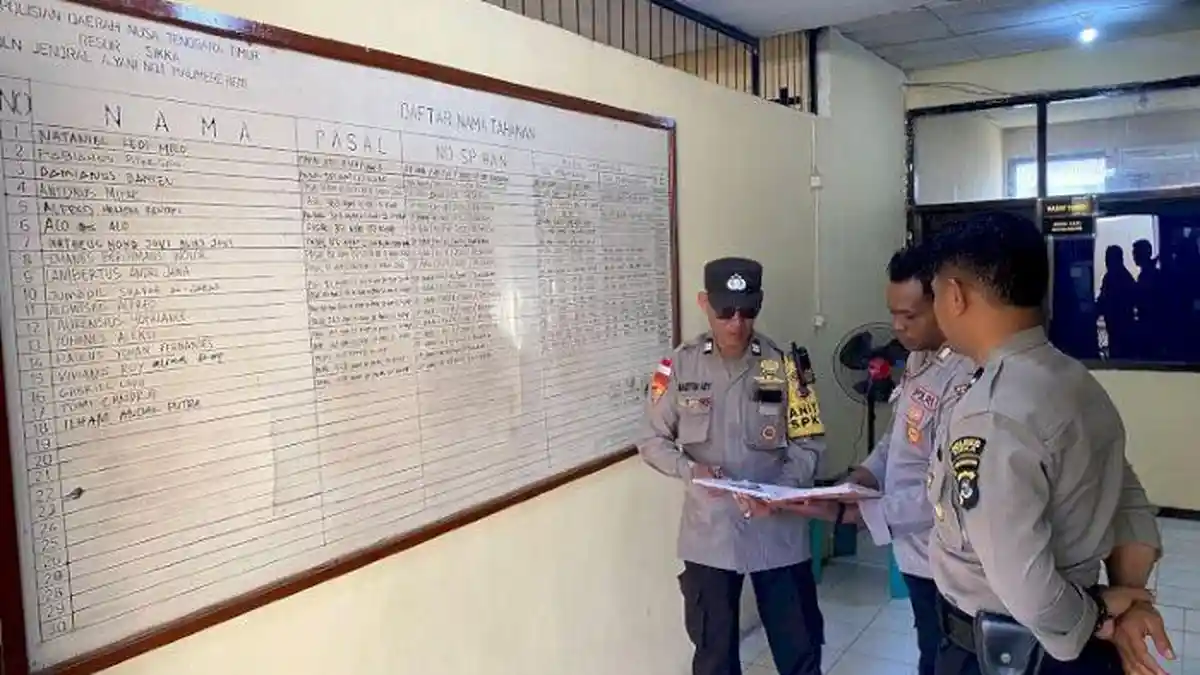 Pelayanan Lewat Apel dan Serah Terima Tugas SPKT di Polres Sikka Lancar Selama 24 Jam
