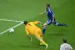 Salpingidis Membalas Gol ke Gawang Polandia