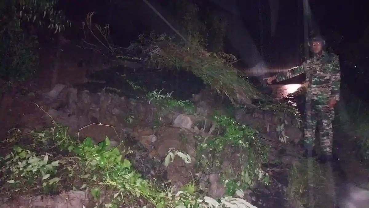 Longsor Bener Meriah, Landa Jalan Penghubung antar Desa  Lumpuh