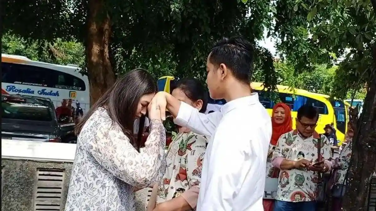 Doa dan Harapan Selvi Ananda saat Mengantar Gibran Rakabuming Raka Daftar Cawalkot Solo 2020