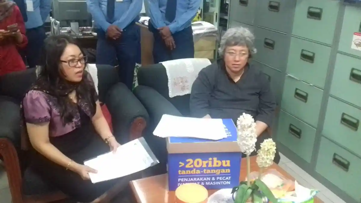 Bawa 20 Ribu Tandatangan Netizen, LBH APIK ke MKD Minta Ivan Haz Dipecat