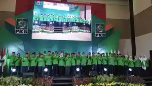 PKB-Sulsel-Ketua-PKB-Sulsel-Azhar-Arsyad-kumpulkan-pengurusnya-di-Hotel-Dalton.jpg