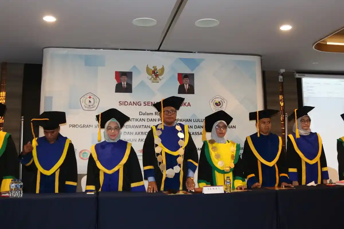 Stikes Gunung Sari Makassar Mewisuda 113 Sarjana dan Ahli Madya, Ini 3 Lulusan Terbaik dari 3 Prodi? - sidang-senat-terbuka-luar-biasa-dalam-rangka-wisuda-pelantikan-dan-penyumpahan-lulusan.jpg