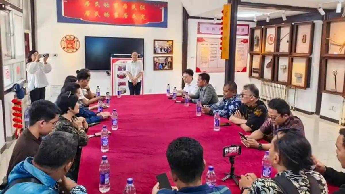 Di Balik Gang Tua Beijing, Musyawarah Tetap Hidup dalam Sistem Komunis - Serambinews.com