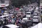 Kendaraan yang Akan ke Pusat Kota Bandung Terjebak Kemacetan