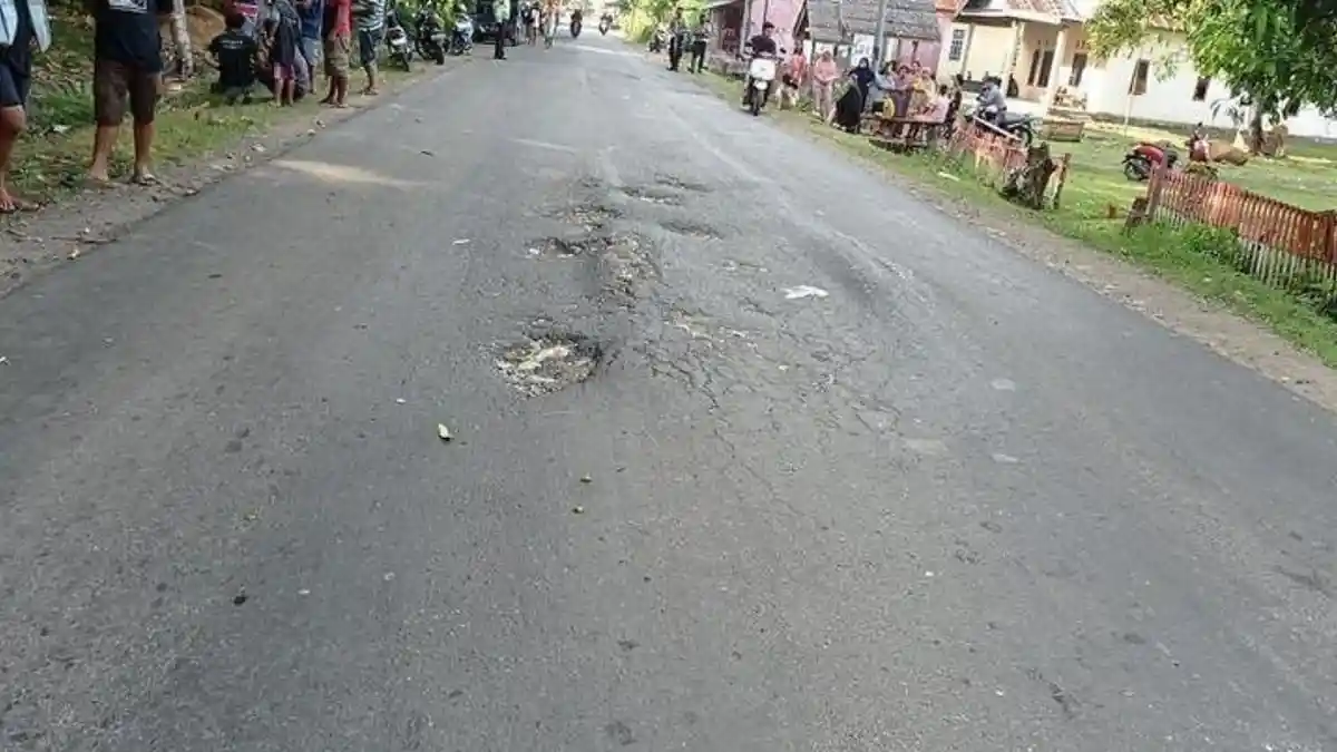 Tabrakan karena Hindari Jalan Berlubang, Kabid Jalan dan Jembatan Dinas PUPR Bone: Segera Diperbaiki