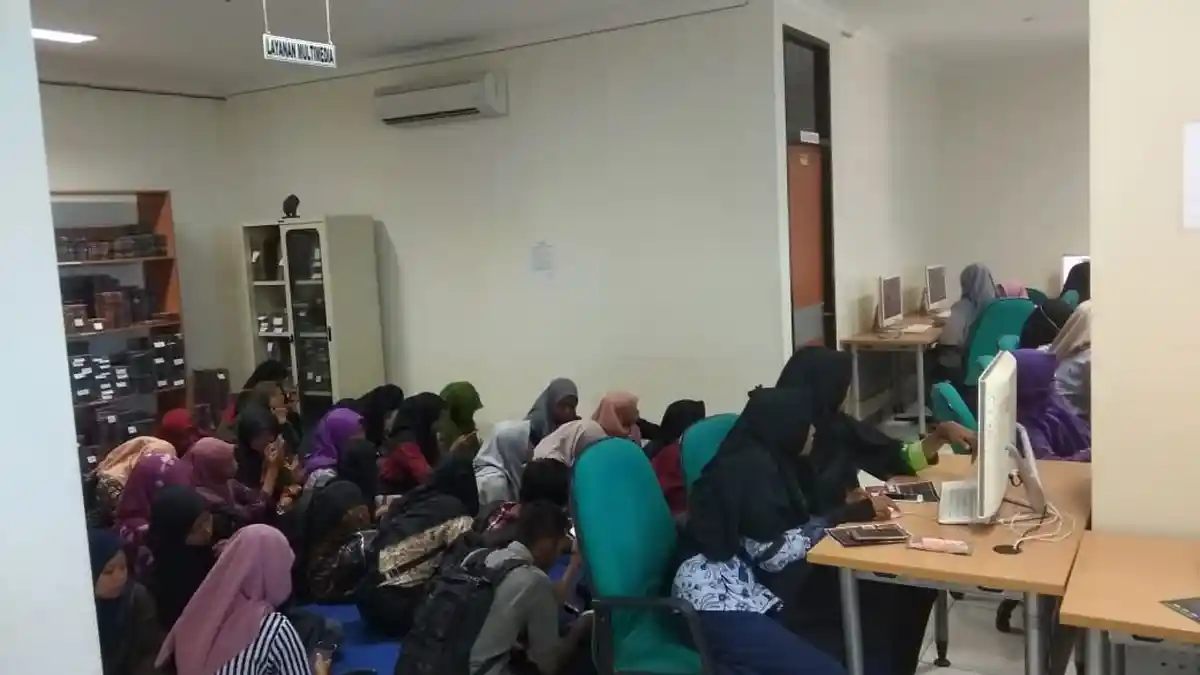 Pendidikan Pemustaka untuk Mahasiswa Baru Universitas Trunojoyo Madura