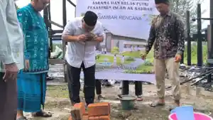 peletakan-batu-pertama-pembangunan-kembali-pesantren.jpg