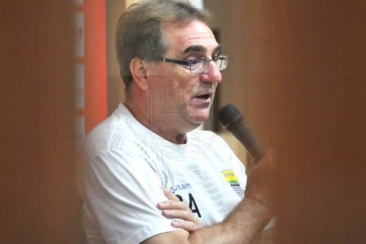 Robert Rene Alberts Liburkan Pemain, Ardi Idrus Semakin Optimistis Menatap Kompetisi Liga 1 2021