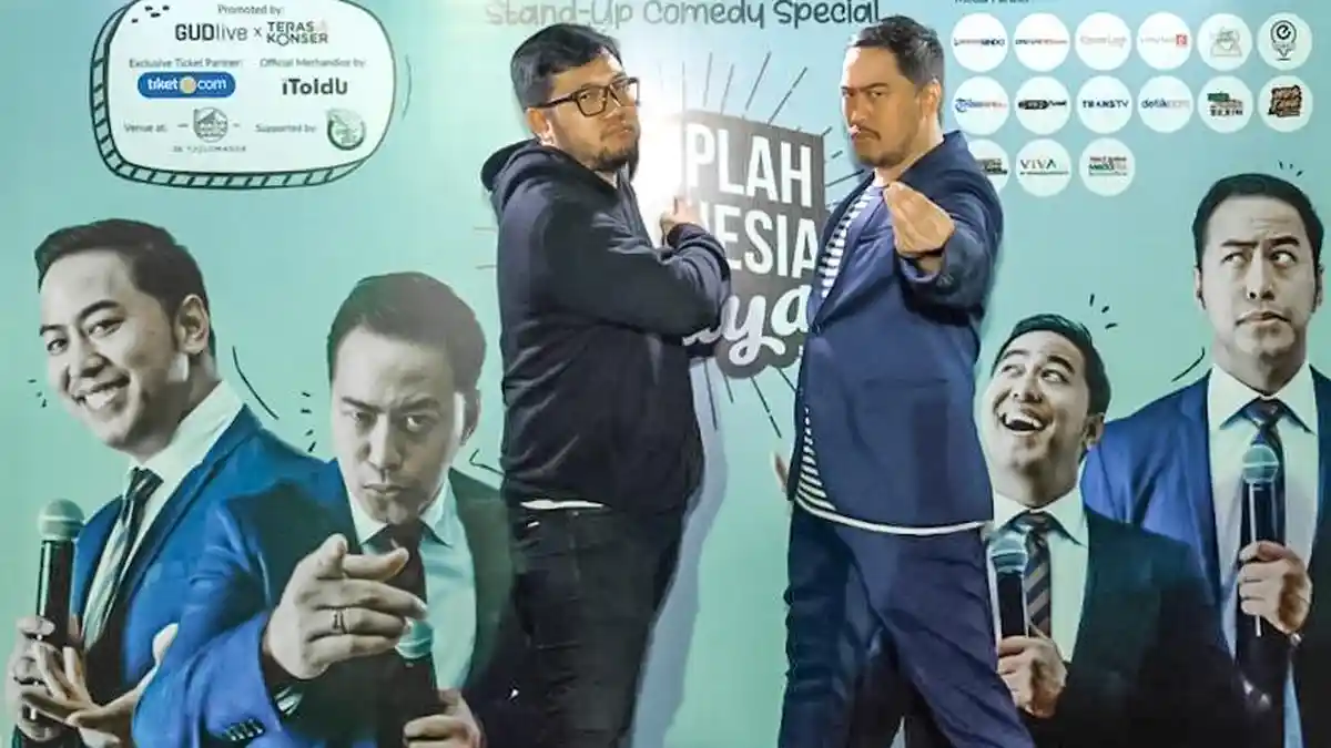 Pandji Pragiwaksono Bawakan Materi Terbaiknya di Show 'Hiduplah Indonesia Maya'