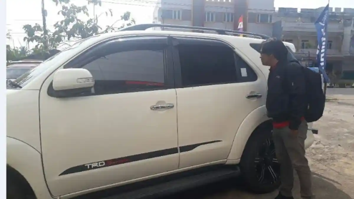 Modus Pecahkan Kaca Mobil, Uang Rp 450 Juta Milik Juragan Karet Digondol Maling