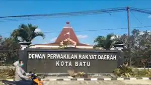 gedung-dprd-kota-batu.jpg