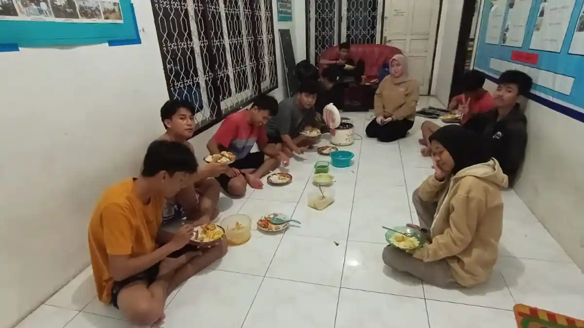Habis Makan Sahur Sebaiknya Jangan Langsung Tidur, Kalau Tidak Mau Kena Penyakit Ini