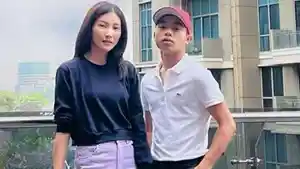 Sosok-Sarwendah-Tan-istri-Ruben-Onsu-sekaligus-ibu-angkat-Betrand-Peto.jpg