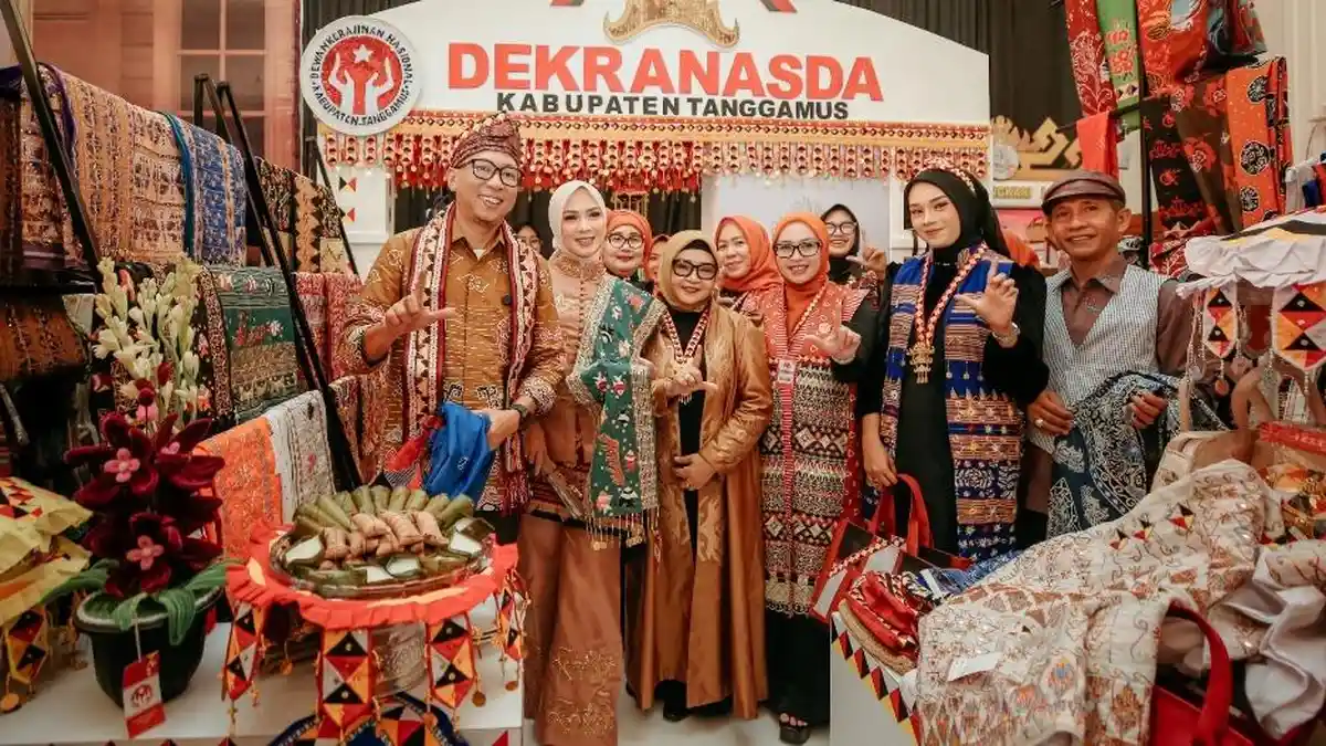 Mirza Berharap Kerajinan Lampung Tembus Pasar Global