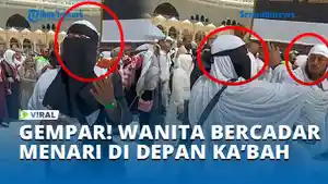 GEMPAR-WANITA-BERCADAR-MENARI-DI-DEPAN-KABAH.jpg
